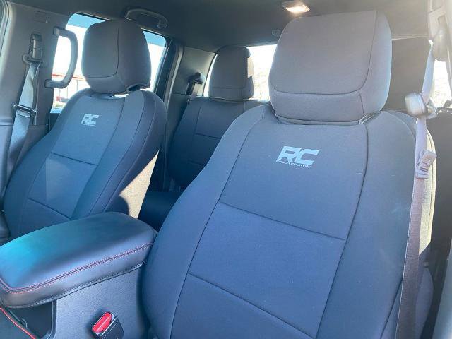 Used 2025 Nissan Frontier PRO-4X image 11