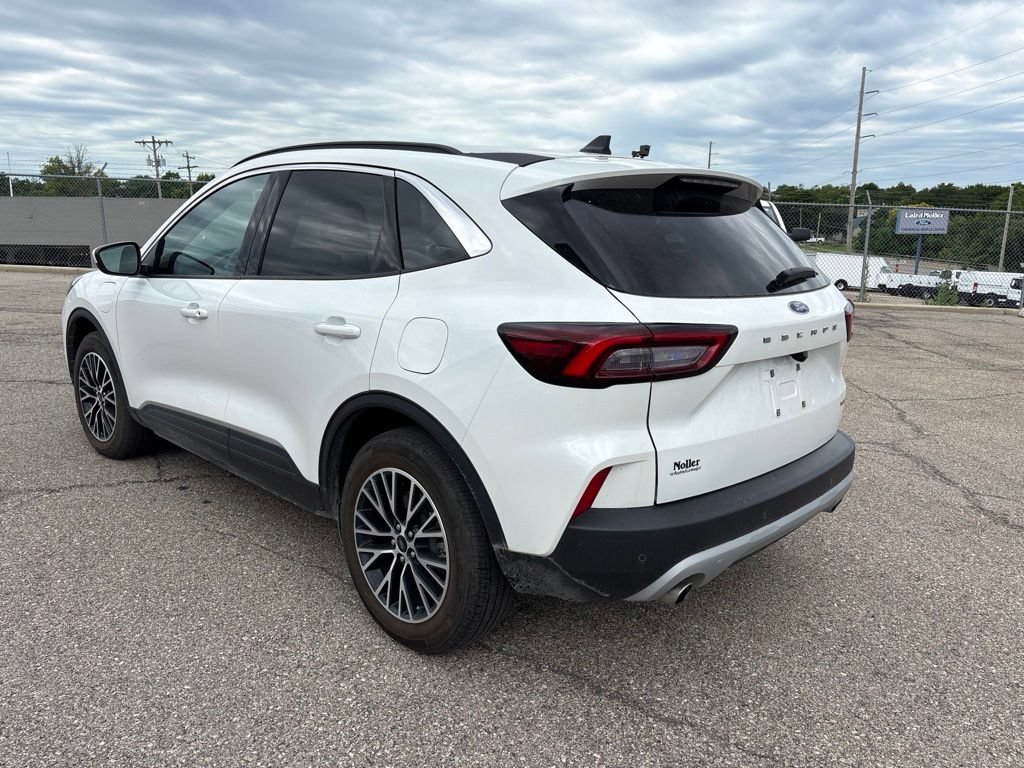Certified 2023 Ford Escape SE FWD image 5