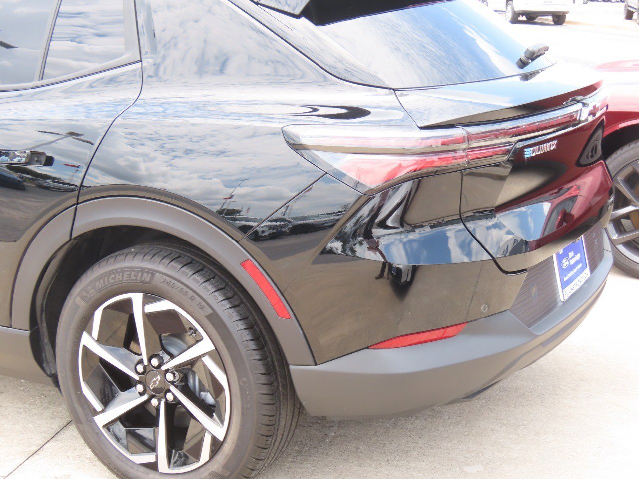Used 2026 Chevrolet Equinox EV LT w/ Comfort Package FWD image 13
