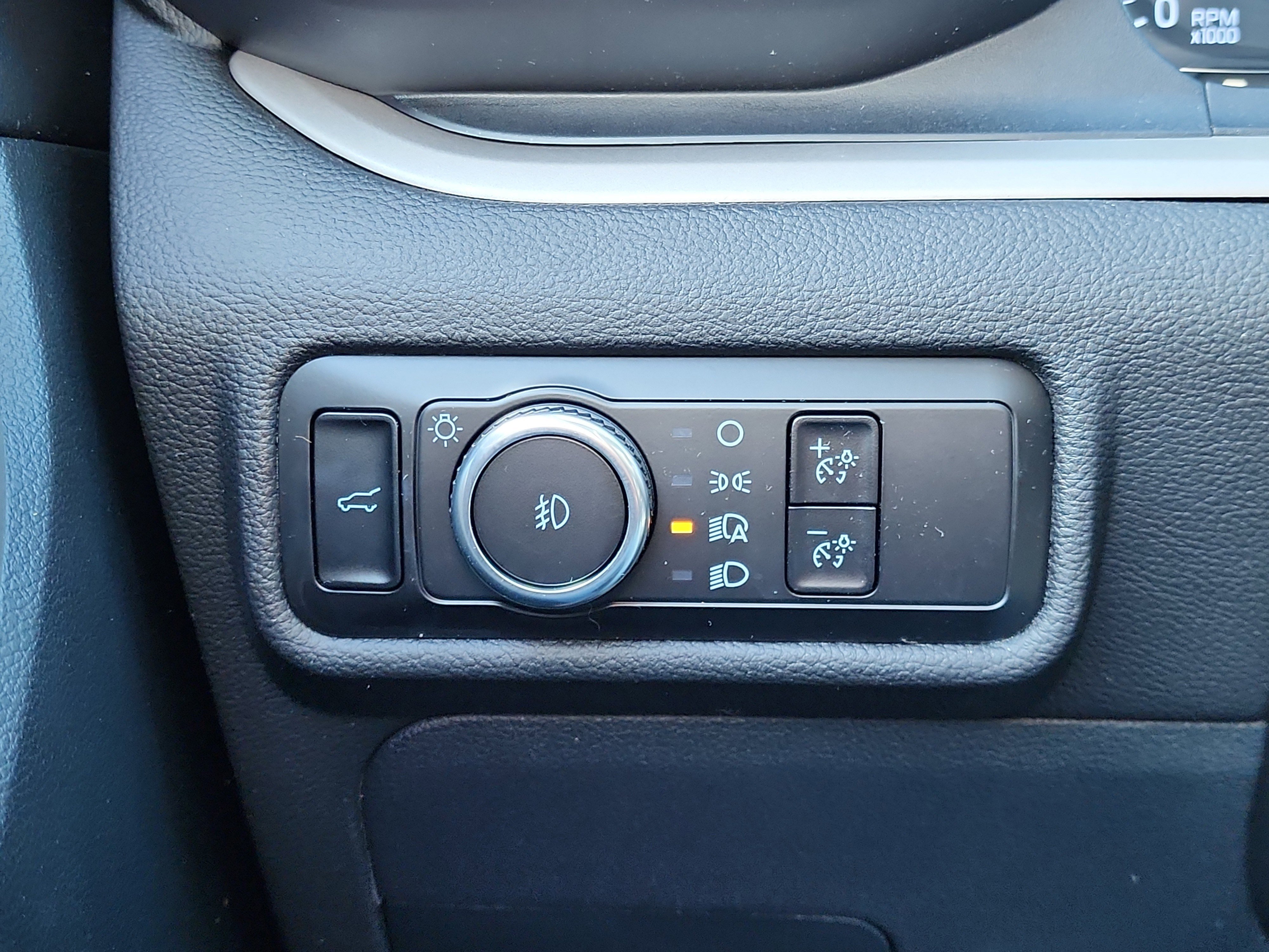 Certified 2023 Ford Explorer XLT w/ Equipment Group 202A image 26