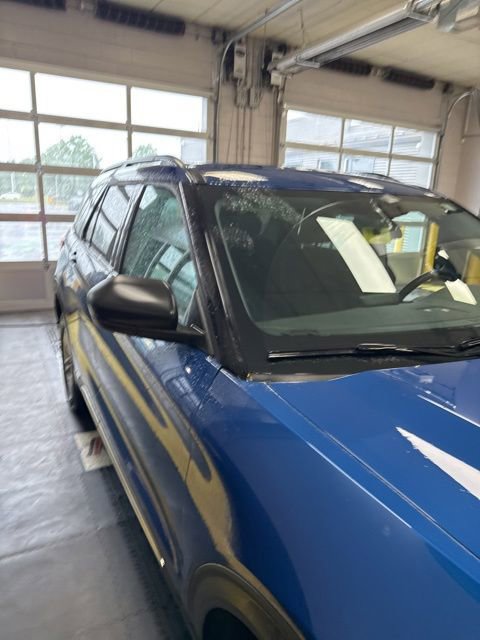 Certified 2023 Ford Explorer XLT AWD/4WD image 9