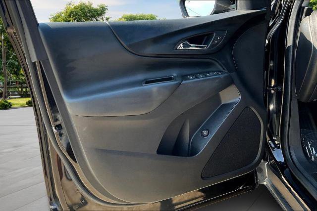 Used 2023 Chevrolet Equinox LT w/ Driver Convenience Package AWD/4WD image 23