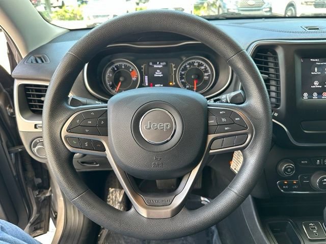 Used 2020 Jeep Cherokee Latitude FWD image 19