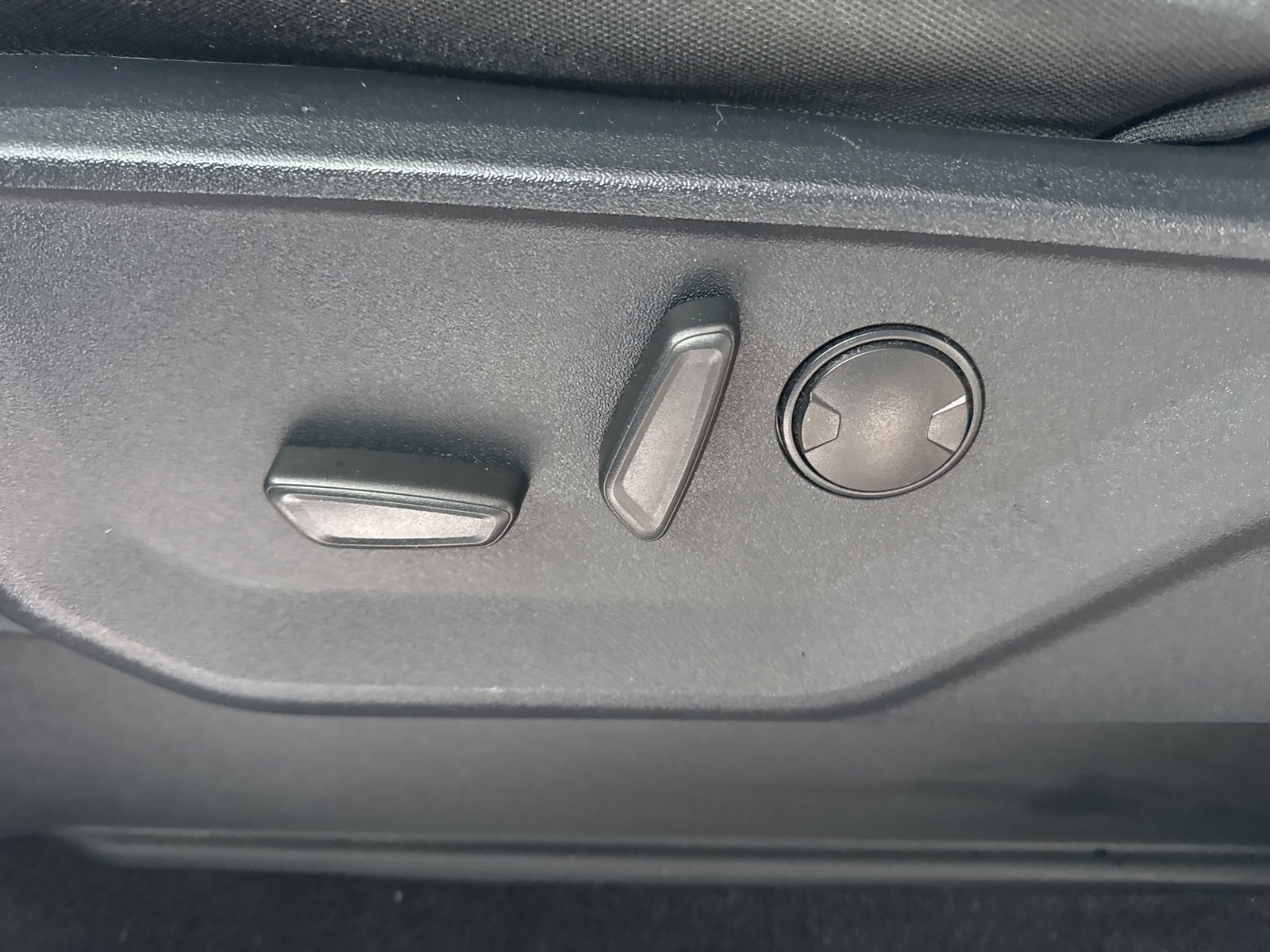 Certified 2022 Ford F150 XLT w/ Equipment Group 302A High image 26