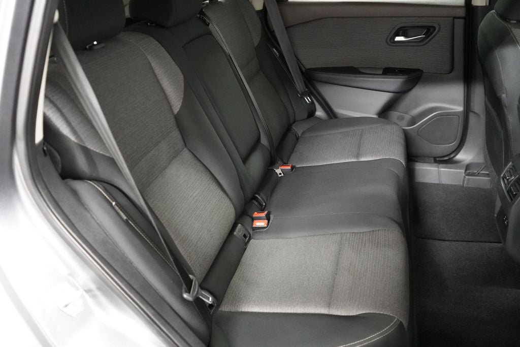 Used 2022 Nissan Rogue SV AWD/4WD image 30