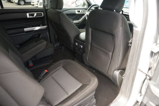 Certified 2022 Ford Explorer XLT RWD image 16