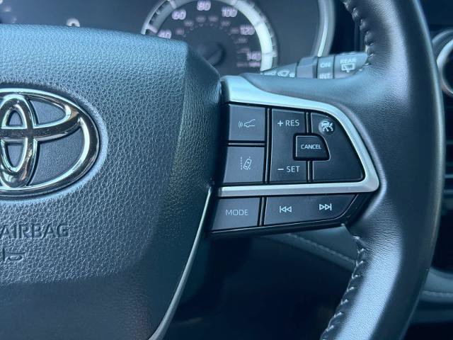 Used 2023 Toyota Highlander XSE AWD/4WD image 26