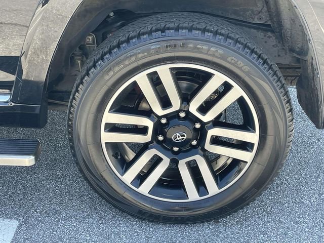 Used 2023 Toyota 4Runner Limited AWD/4WD image 9