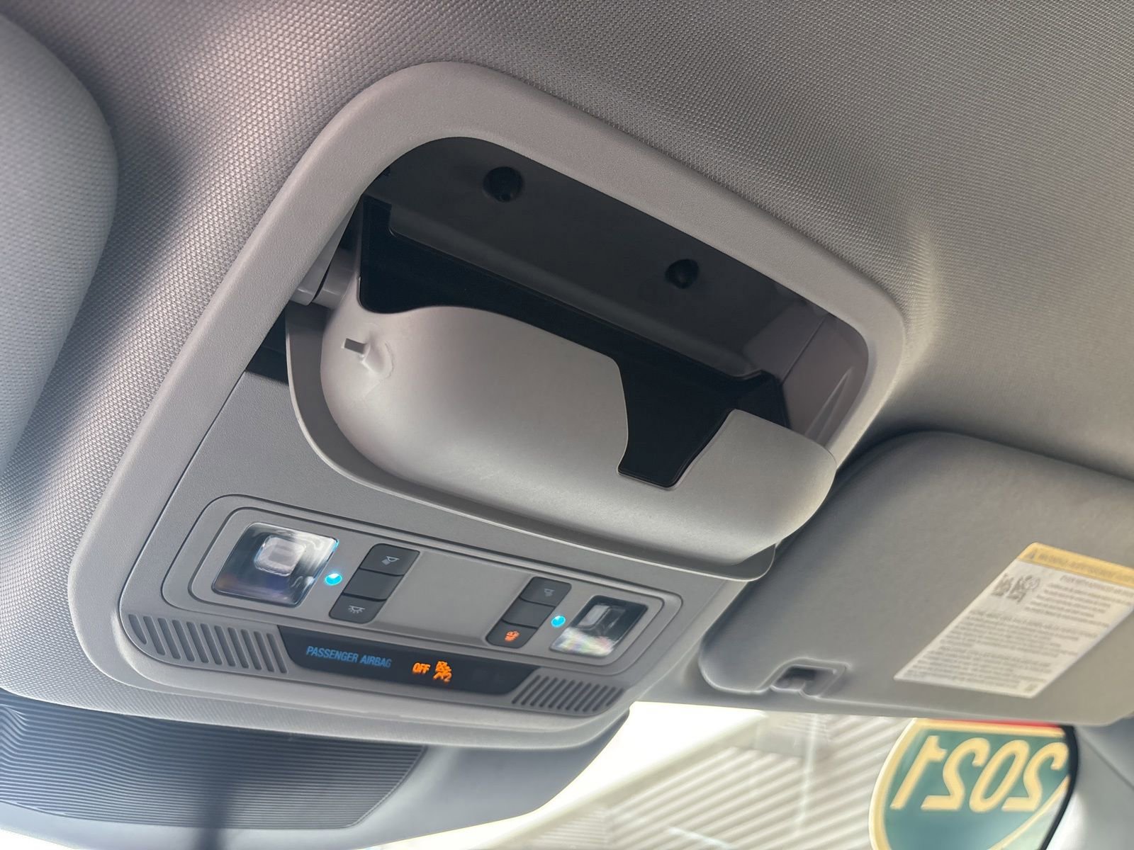 Certified 2021 Ford Explorer XLT w/ Equipment Group 202A image 34