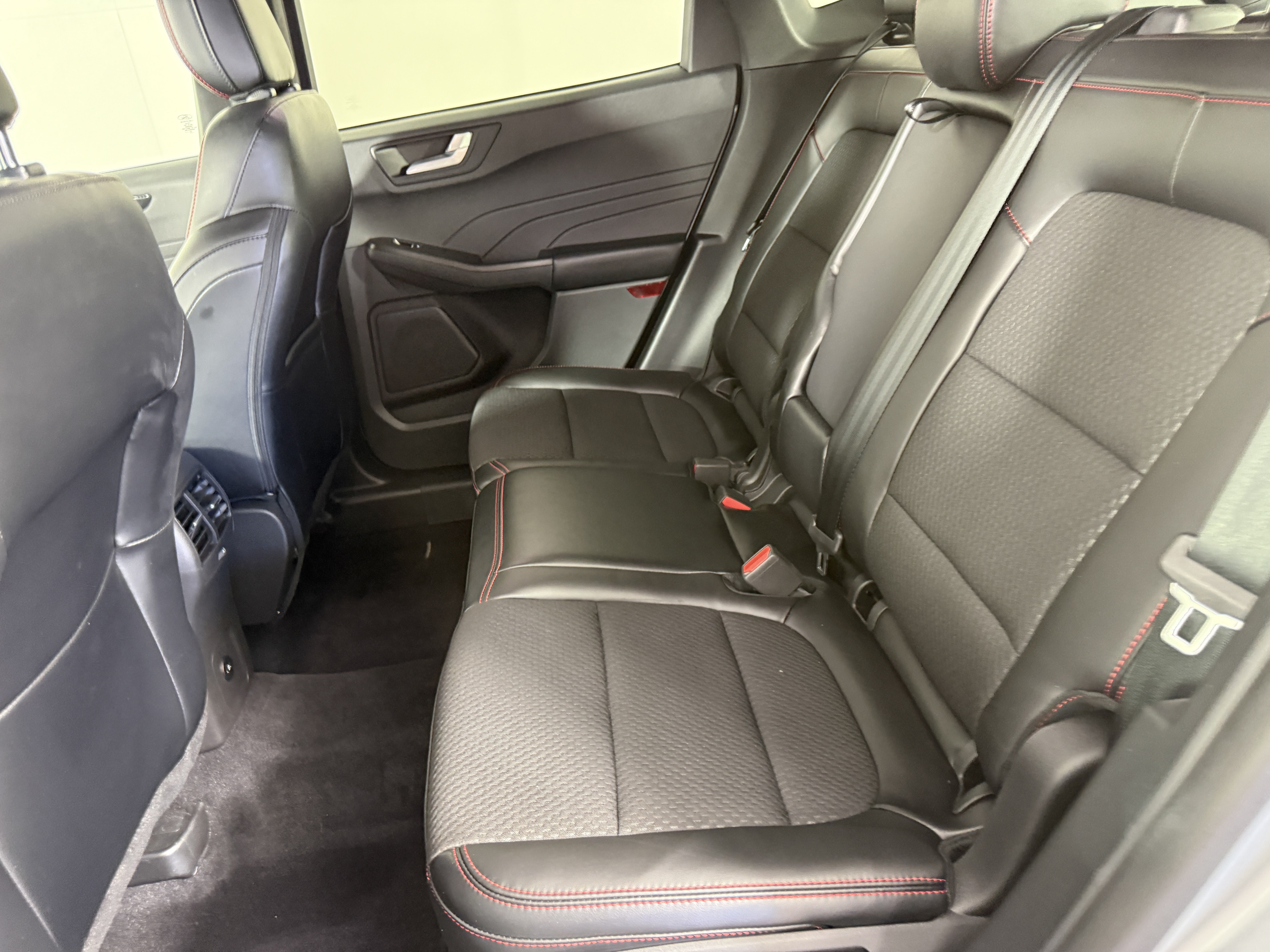 Certified 2023 Ford Escape ST-Line w/ Tech Pack #1 AWD/4WD image 14