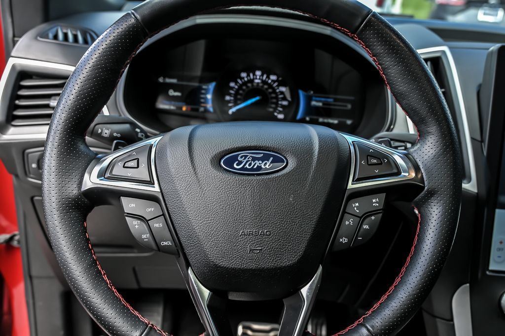Certified 2022 Ford Edge ST-Line w/ Class II Trailer Tow Package AWD/4WD image 21
