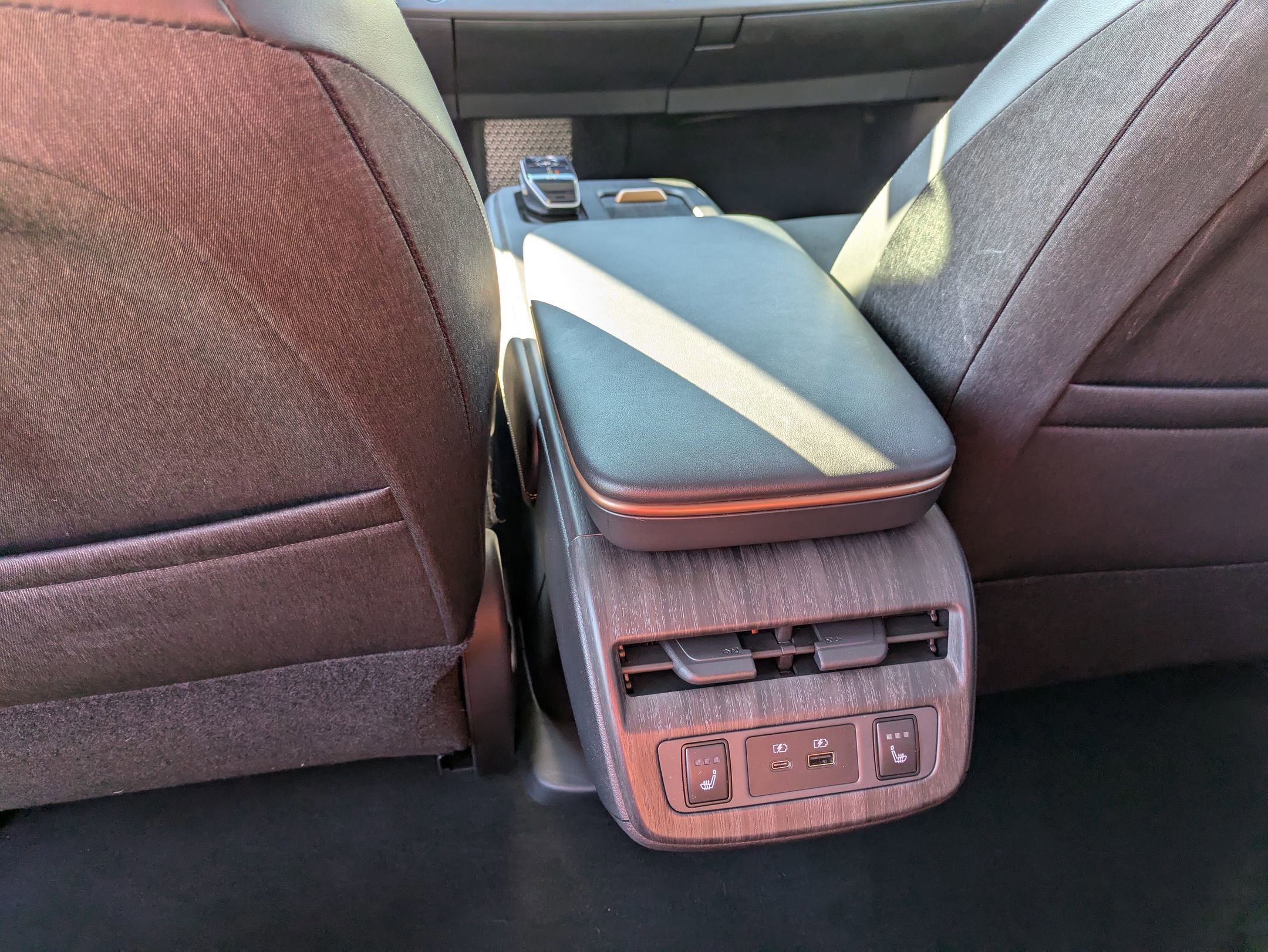 Used 2023 Nissan Ariya FWD image 31