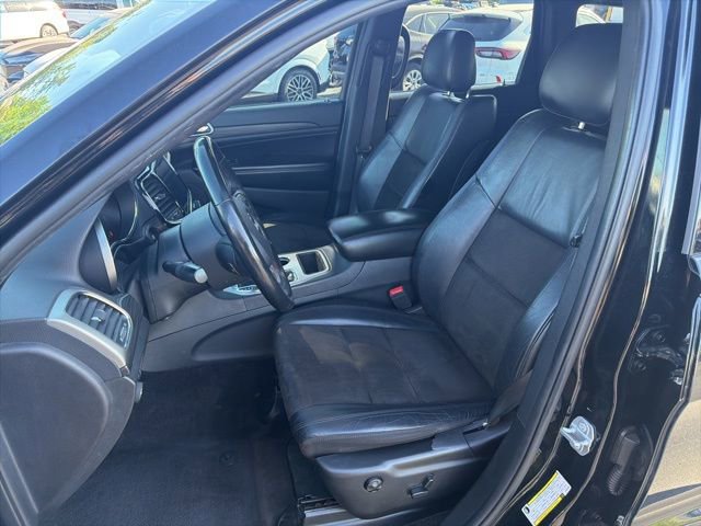 Used 2019 Jeep Grand Cherokee Altitude AWD/4WD image 16