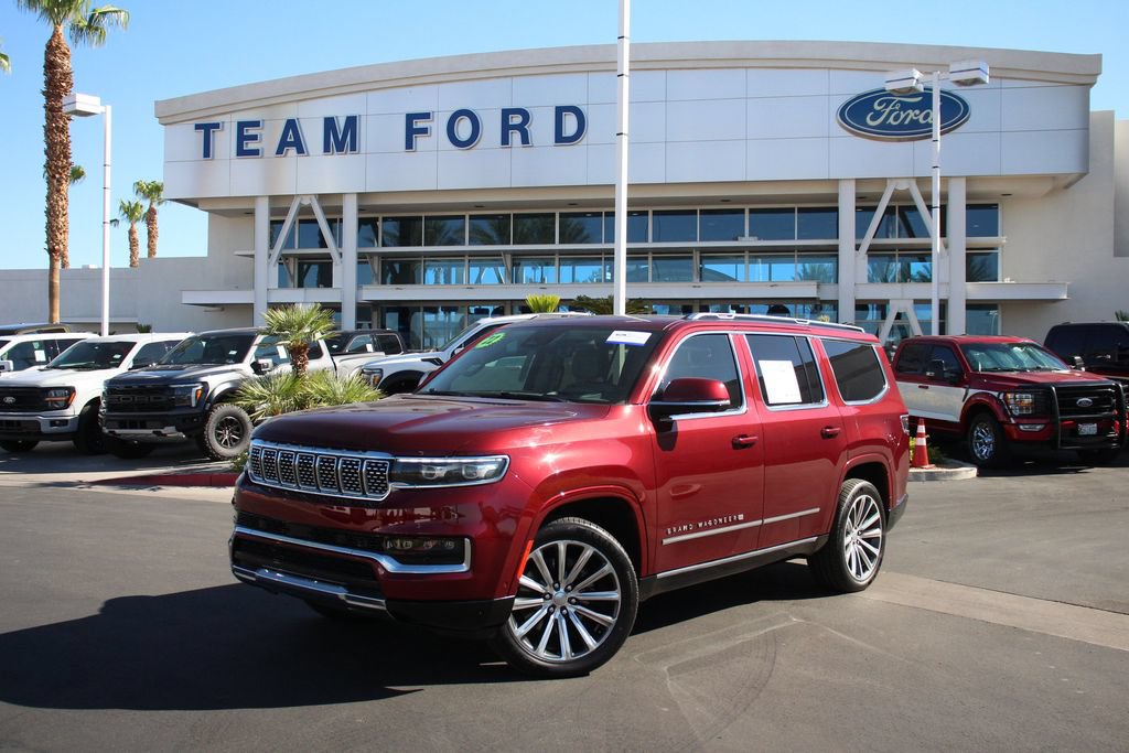 Used 2022 Jeep Grand Wagoneer Series II w/ Convenience Group III AWD/4WD image 2