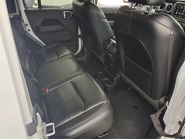 Used 2020 Jeep Wrangler Unlimited Sahara image 21