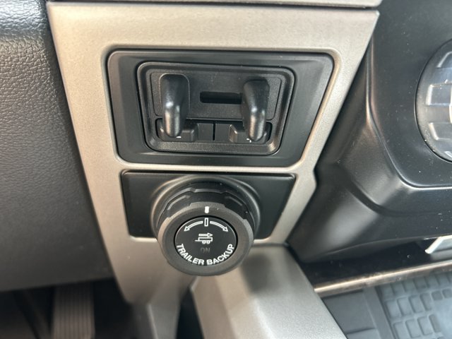 Certified 2022 Ford F350 Lariat w/ Black Appearance Package AWD/4WD image 37