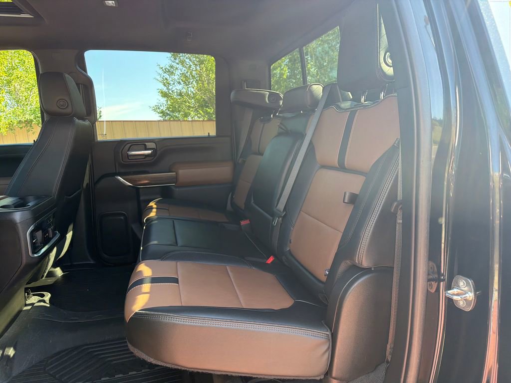 Used 2022 Chevrolet Silverado 2500 High Country w/ Technology Package AWD/4WD image 24