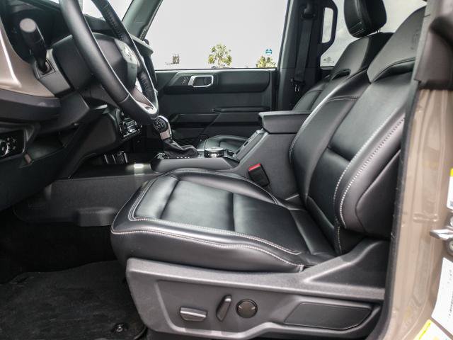 Certified 2025 Ford Bronco Outer Banks AWD/4WD image 11