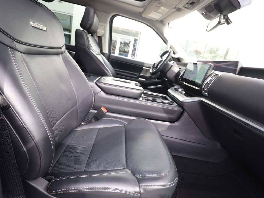 Certified 2025 Ford Expedition Max Platinum image 18