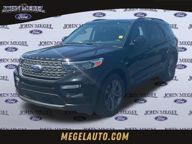 Certified 2024 Ford Explorer XLT w/ Equipment Group 202A