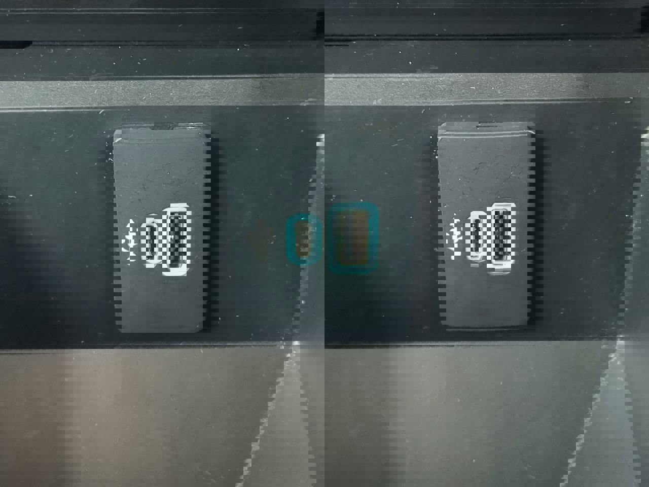 Certified 2023 Ford F250 Platinum image 21