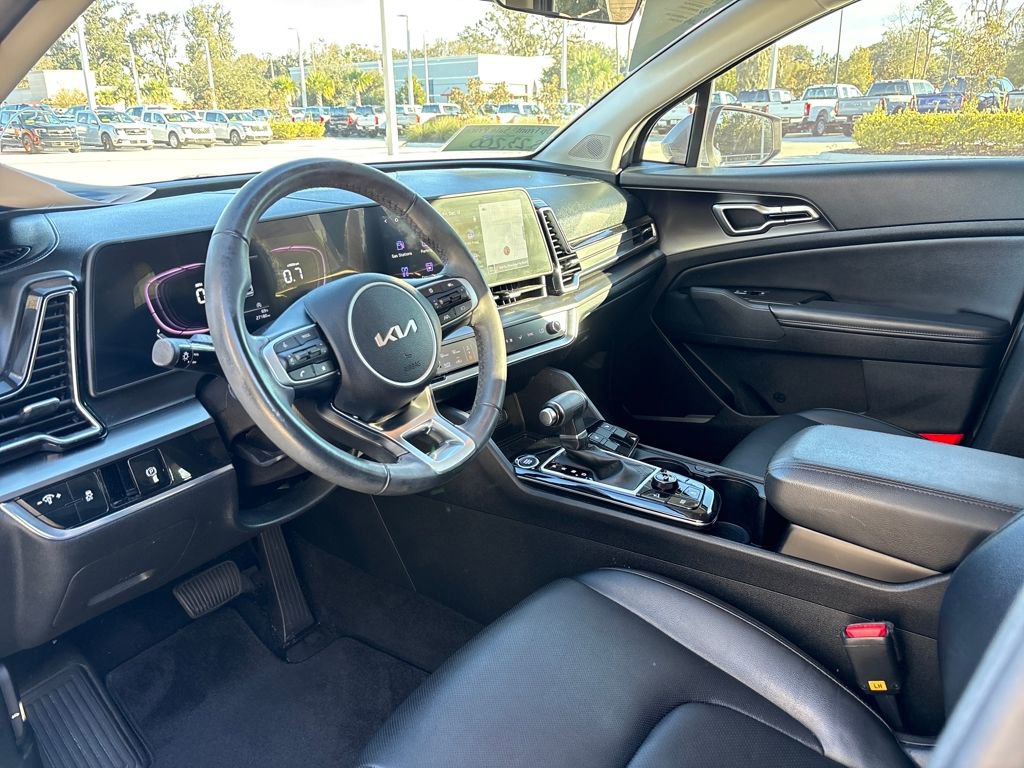 Used 2023 Kia Sportage EX image 7