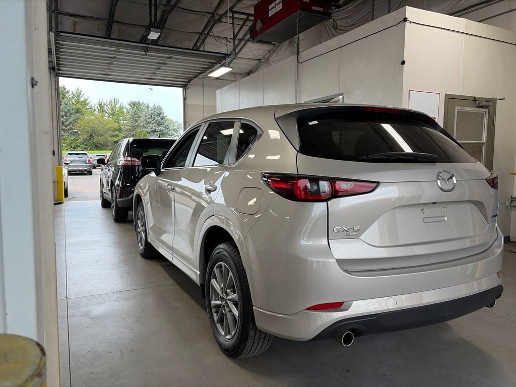 Used 2025 MAZDA CX-5 AWD 2.5 S w/ Select Package image 4