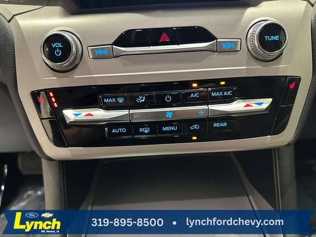 Certified 2024 Ford Explorer XLT AWD/4WD image 13