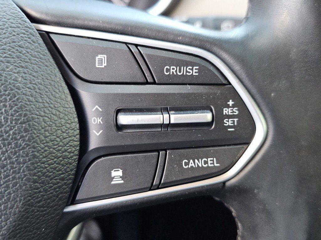 Used 2020 Hyundai Santa Fe Limited AWD/4WD image 20