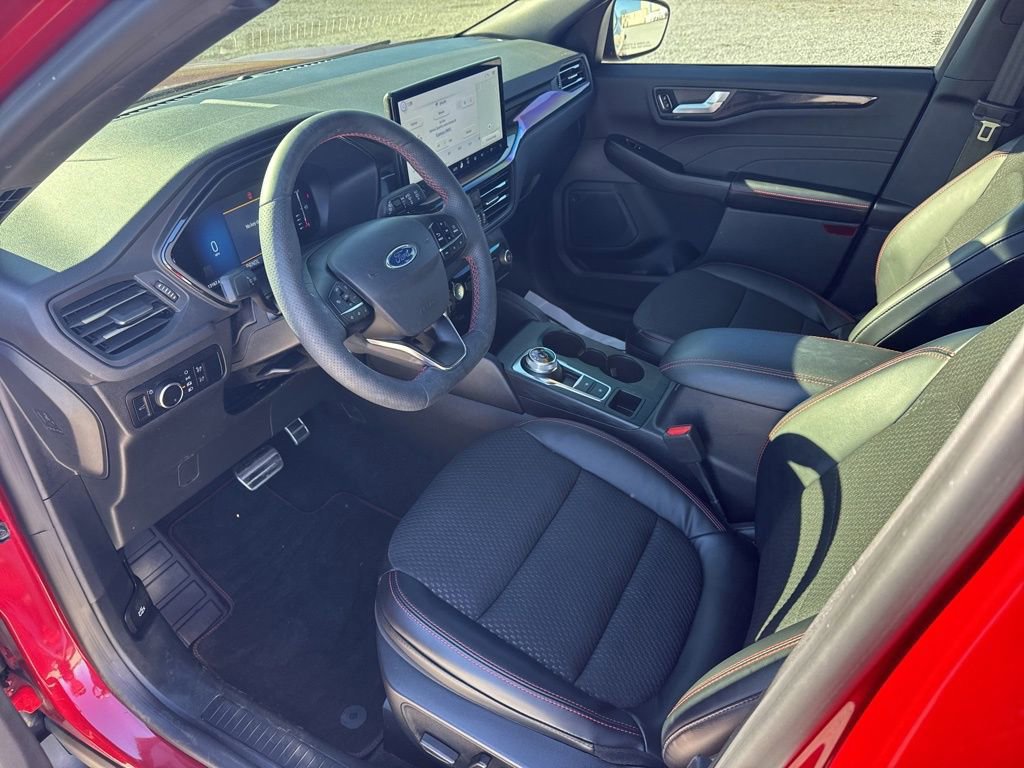 Certified 2023 Ford Escape ST-Line w/ Tech Pack #1 image 22