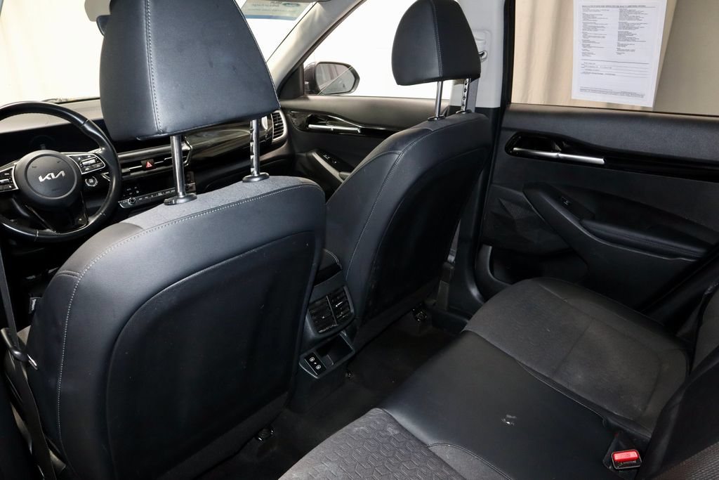 Used 2024 Kia Seltos S AWD/4WD image 22
