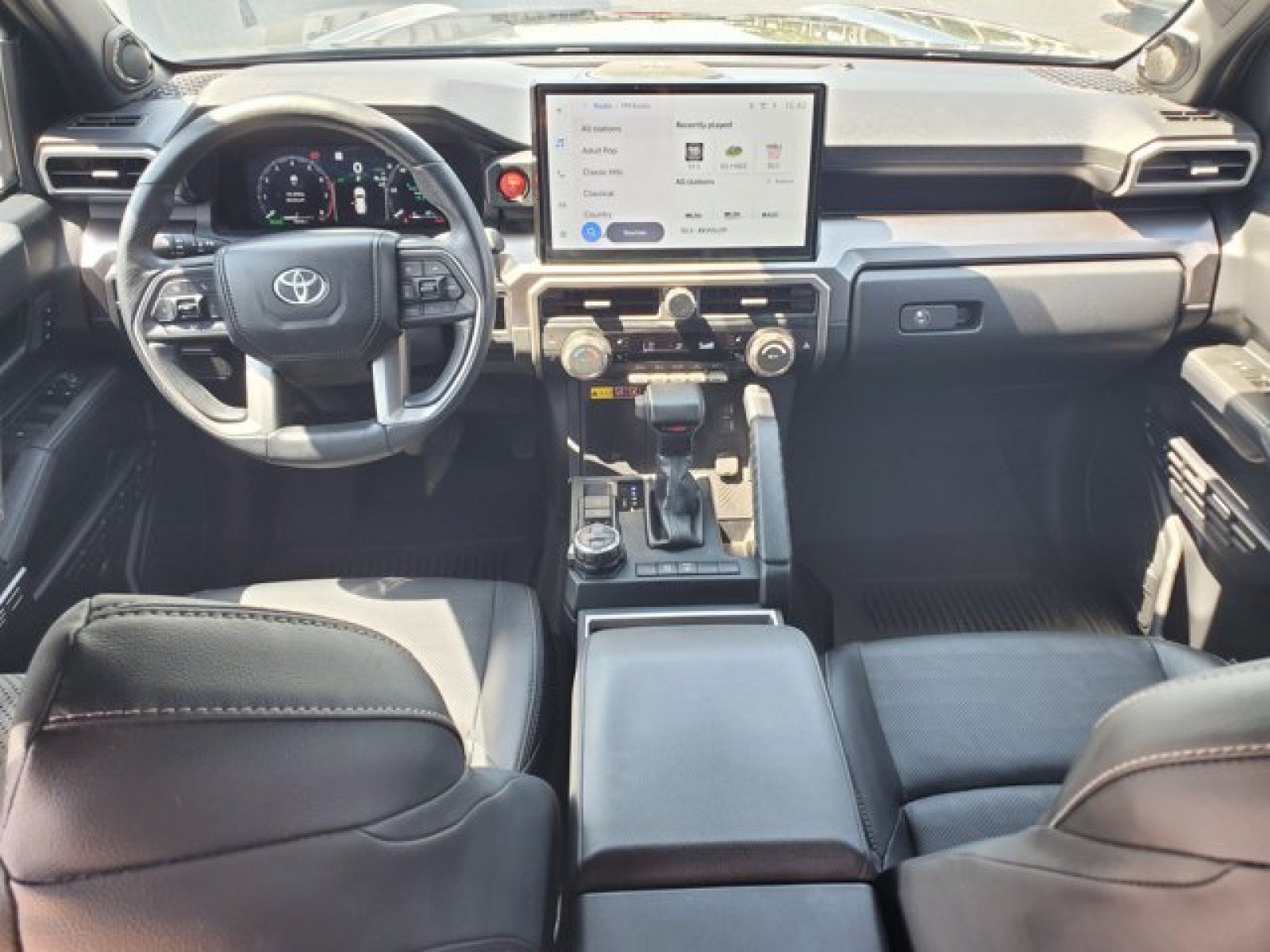 Used 2025 Toyota 4Runner TRD Off-Road Premium AWD/4WD image 28