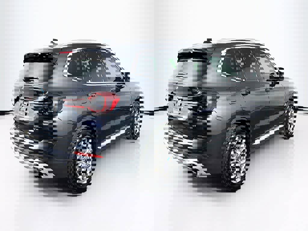 Used 2023 BMW X3 xDrive30i w/ Premium Essential Package image 25