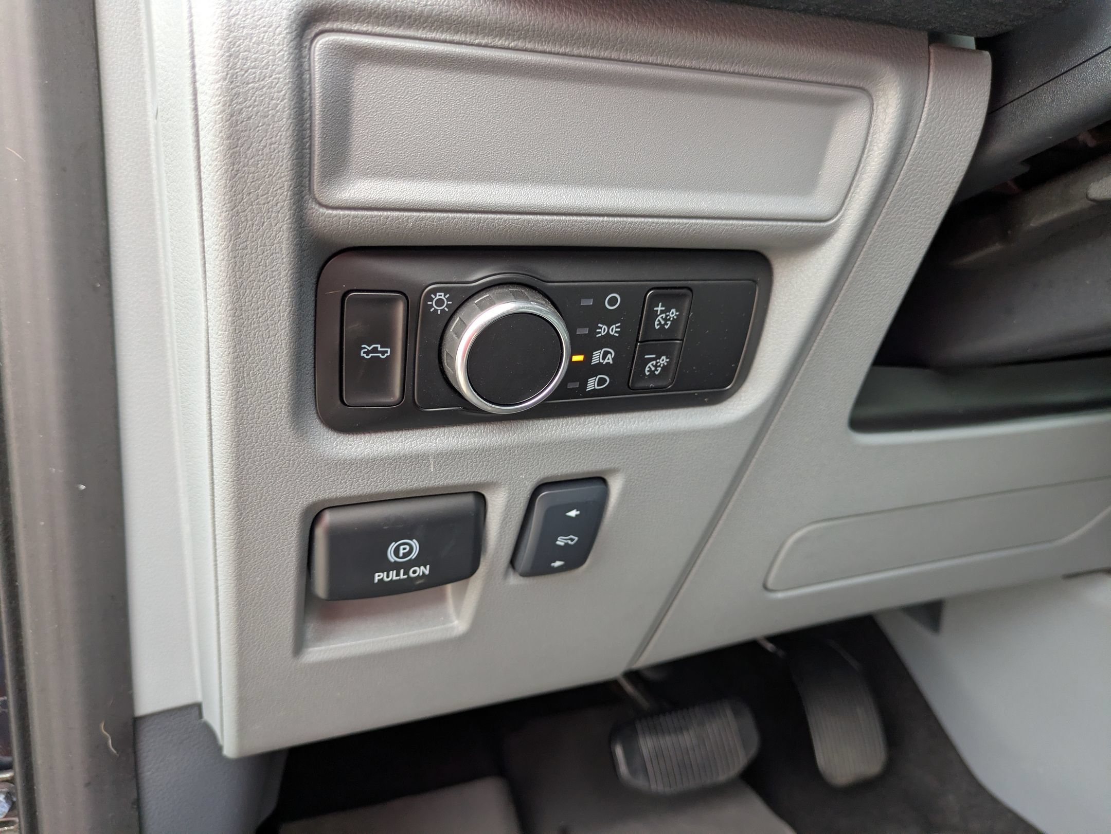 Certified 2025 Ford F150 Lightning Flash AWD/4WD image 19