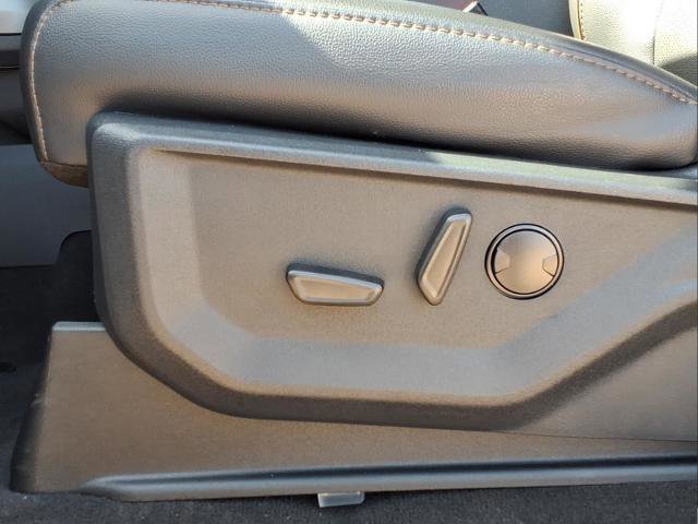 Certified 2026 Ford F450 Lariat w/ Chrome Package image 27