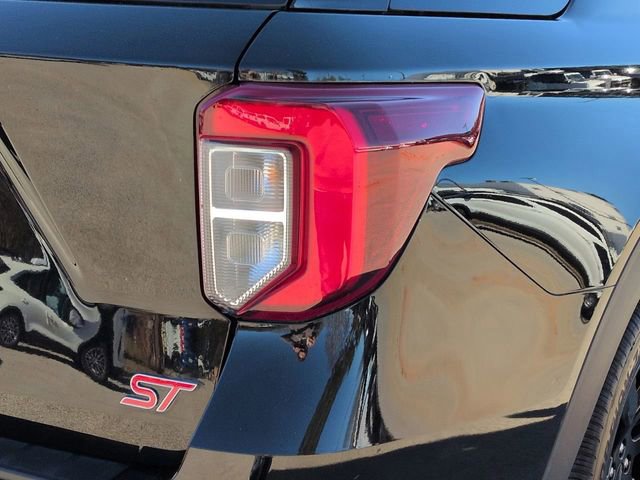 Certified 2022 Ford Explorer ST w/ Equipment Group 401A image 13