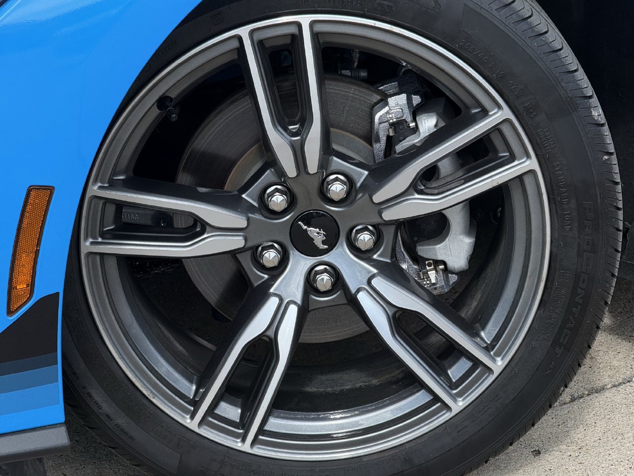 Certified 2025 Ford Mustang Coupe RWD image 8