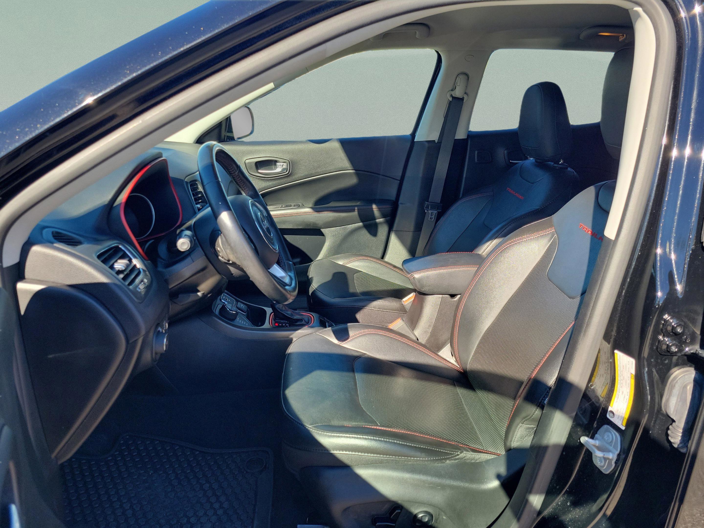 Used 2020 Jeep Compass Trailhawk w/ Leather Interior Group image 6