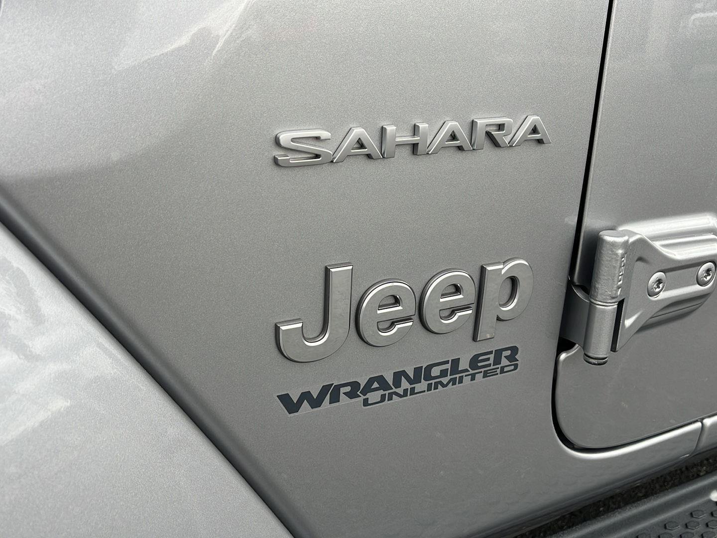 Used 2019 Jeep Wrangler Unlimited Sahara image 12