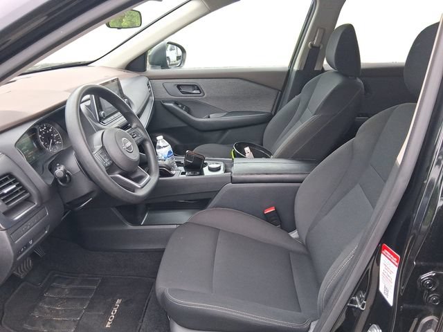 Used 2023 Nissan Rogue S AWD/4WD image 10