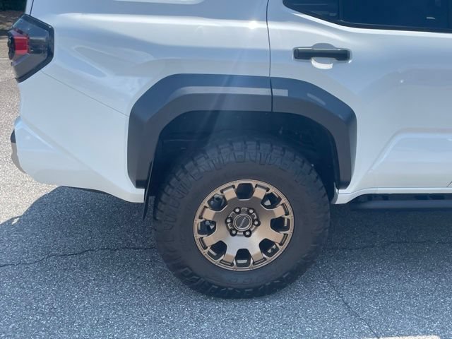 Used 2025 Toyota 4Runner Trailhunter AWD/4WD image 6