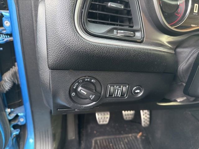 Used 2019 Dodge Challenger R/T w/ Plus Package image 18