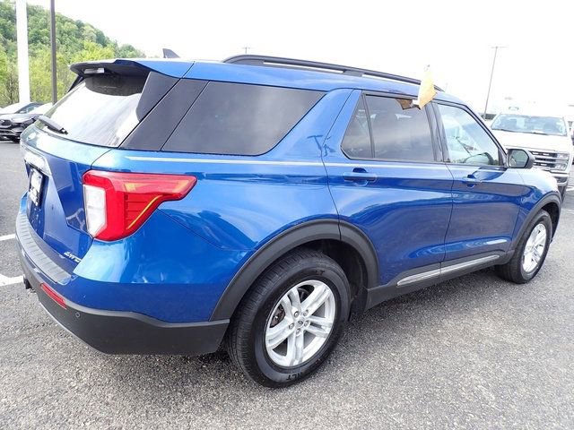 Certified 2021 Ford Explorer XLT w/ Equipment Group 202A AWD/4WD image 9