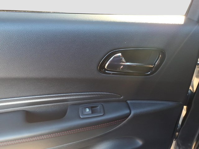 Used 2025 Dodge Durango GT AWD/4WD image 9