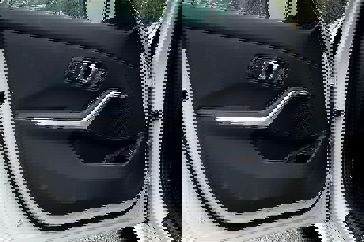 Used 2025 BMW 330i Sedan image 27