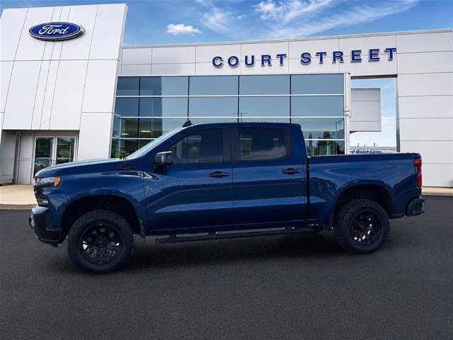 Used 2021 Chevrolet Silverado 1500 LT Trail Boss w/ Convenience Package II AWD/4WD image 2