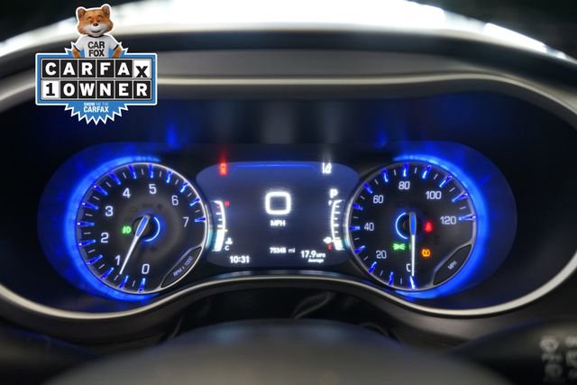 Used 2023 Chrysler Pacifica Touring-L FWD image 22