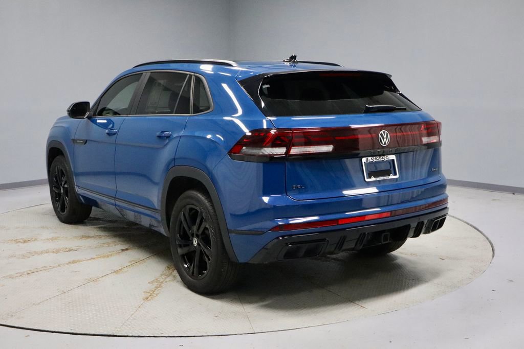 Used 2025 Volkswagen Atlas Cross Sport SEL R-Line AWD/4WD image 3