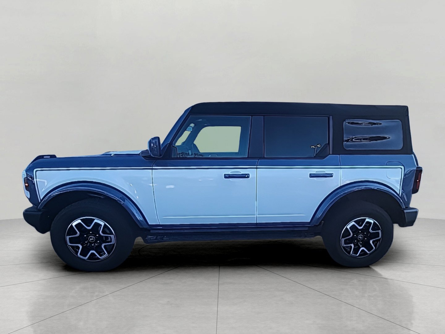Certified 2024 Ford Bronco Outer Banks AWD/4WD image 11