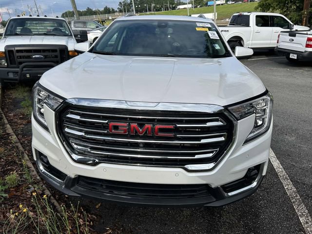 Used 2023 GMC Terrain SLT w/ Tech Package FWD image 10